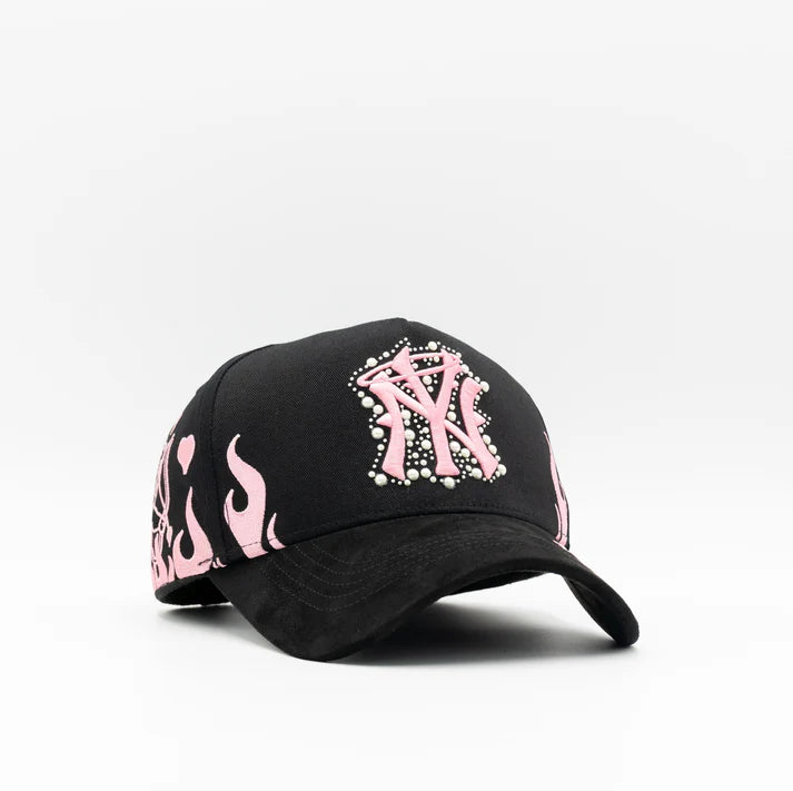 31 Hats "NY Pearls in Love"
