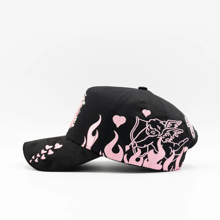31 Hats "NY Pearls in Love"